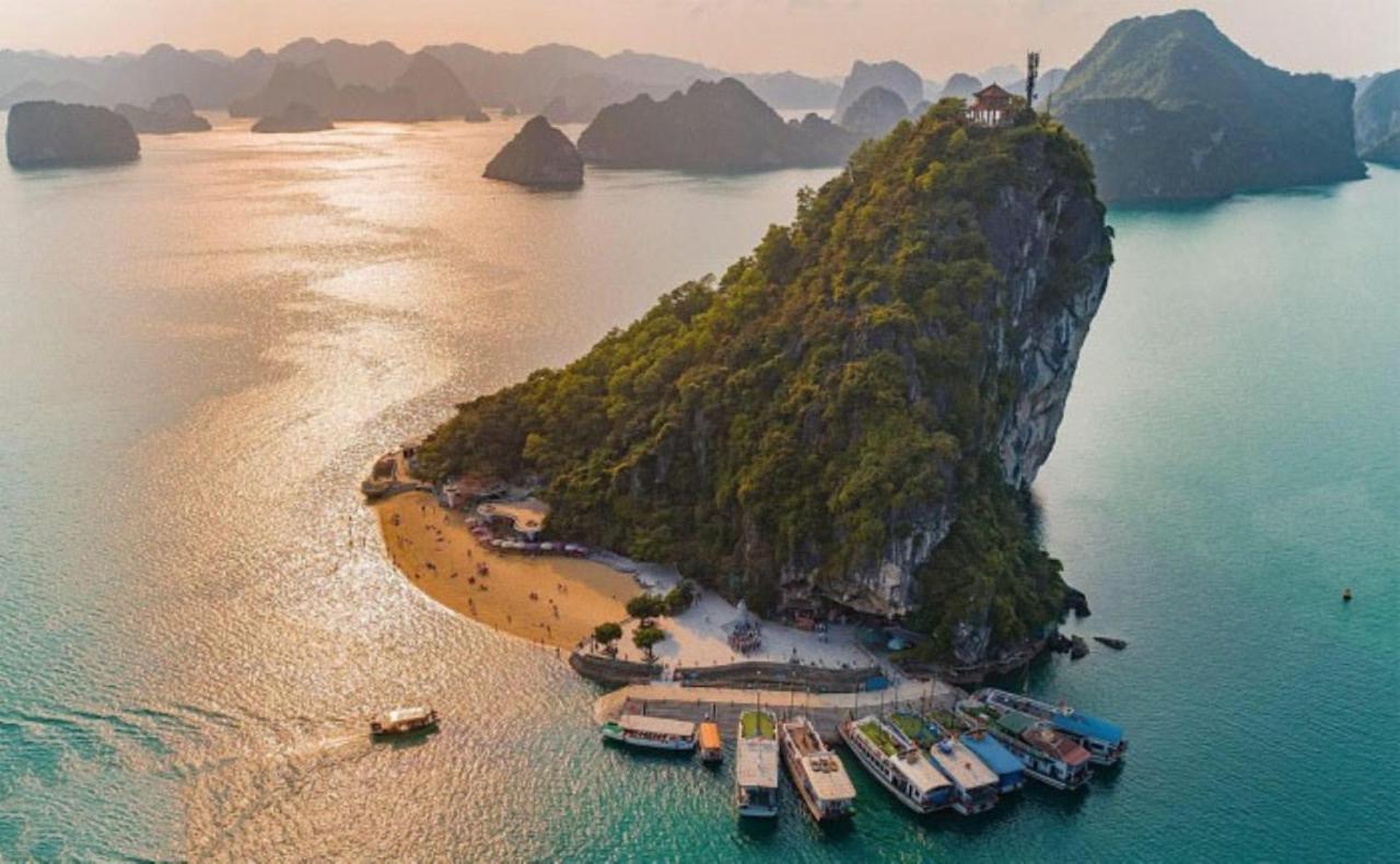 Le Journey Halong Bay Cruises Hotel Hạ Long-öböl Kültér fotó